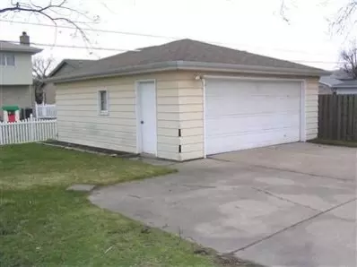 8446 Forest Ave, Munster, IN 46321 photo 5
