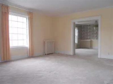 758 Park Ave, Valparaiso, IN 46385 photo 3