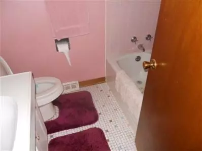 2029 Schrage, Whiting, IN 46394 photo 9