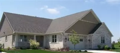 1069 Sterling Ct, Crown Point, IN 46307 photo 2
