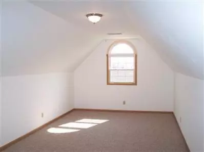 140 S 150 E, Valparaiso, IN 46383 photo 7