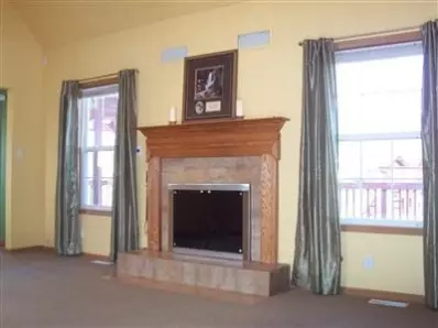 140 S 150 E, Valparaiso, IN 46383 photo 6