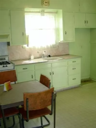 242 N Harvey, Griffith, IN 46319 photo 10