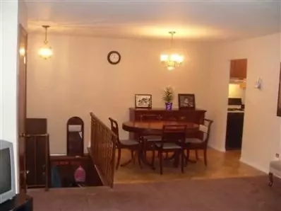 623 James Pl, Griffith, IN 46319 photo 3