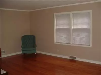 1521 Warwick Ave, Whiting, IN 46394 photo 3