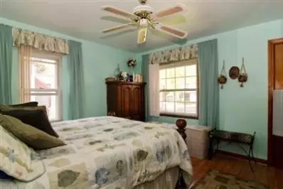 1035 Wallace St, Gary, IN 46404 photo 6
