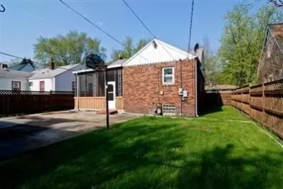 1035 Wallace St, Gary, IN 46404 photo 8