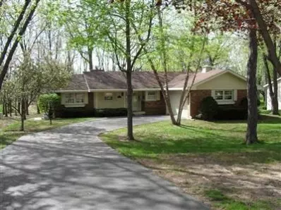 2834 James Dr, Dyer, IN 46311 photo 1