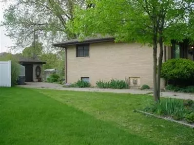 1444 River Dr, Munster, IN 46321 photo 4