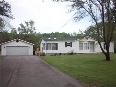 2104 Elm St, Griffith, IN 46319 photo 3