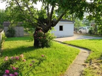 2555 Wabash, Gary, IN 46404 photo 10