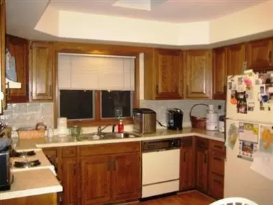 811 N Wiggs St, Griffith, IN 46319 photo 9