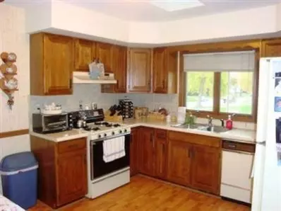 811 N Wiggs St, Griffith, IN 46319 photo 8