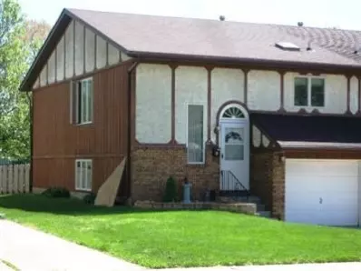 811 N Wiggs St, Griffith, IN 46319 photo 1