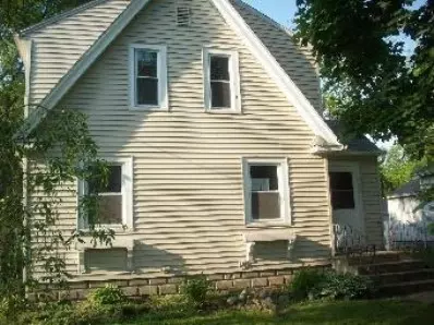 715 E Clark St, Crown Point, IN 46307 photo 1