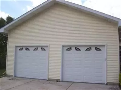 1052 N Broad St, Griffith, IN 46319 photo 2