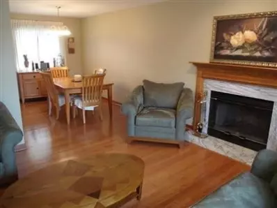 724 Wren Ct, Griffith, IN 46319 photo 5