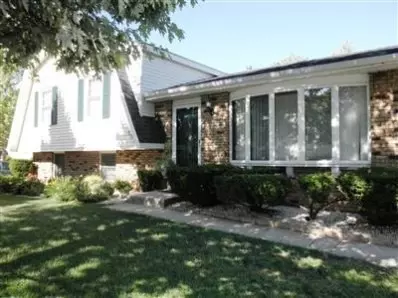 537 Pierce Ave, Dyer, IN 46311 photo 2