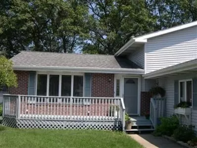 349 N Lillian St, Griffith, IN 46319 photo 2