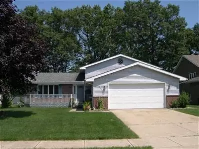 349 N Lillian St, Griffith, IN 46319 photo 1