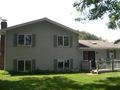 349 N Lillian St, Griffith, IN 46319 photo 3
