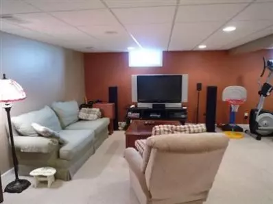 9538 Cypress Ave, Munster, IN 46321 photo 9