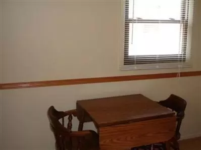 142 N Wright St, Griffith, IN 46319 photo 4