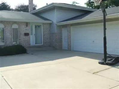 7904 Jefferson Ave, Munster, IN 46321 photo 2
