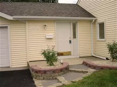 1006 Spruce St, Hammond, IN 46324 photo 2