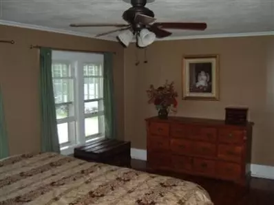 407 E Walker, Rolling Prairie, IN 46371 photo 9