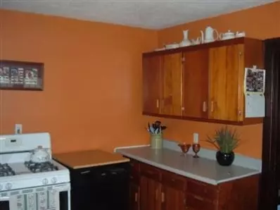 407 E Walker, Rolling Prairie, IN 46371 photo 7