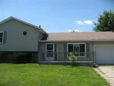 83 Maple Ct, Hebron, IN 46341 photo 1