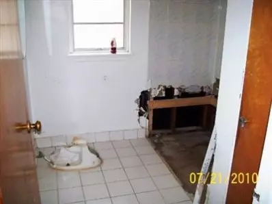 4330 W 13th Ave, Gary, IN 46404 photo 8