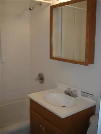 553 Chase St, Gary, IN 46404 photo 3