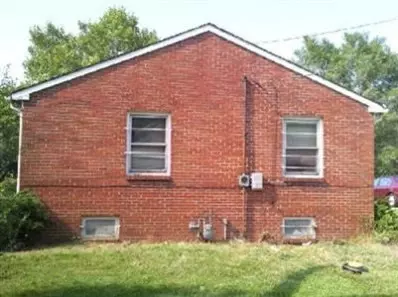 2335 W 19th Ave, Gary, IN 46404 photo 8
