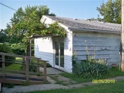2847 E 1071, De Motte, IN 46310 photo 3