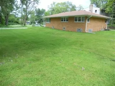 635 W 43rd Pl, Gary, IN 46408 photo 3