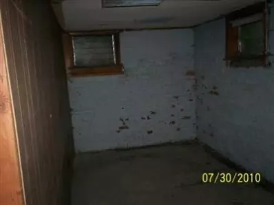613 Jefferson St, Gary, IN 46402 photo 10