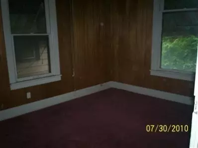 613 Jefferson St, Gary, IN 46402 photo 3