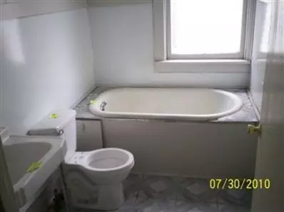 613 Jefferson St, Gary, IN 46402 photo 2