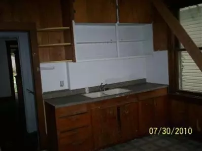 613 Jefferson St, Gary, IN 46402 photo 6