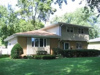 1004 N Dwiggins Ave, Griffith, IN 46319 photo 1