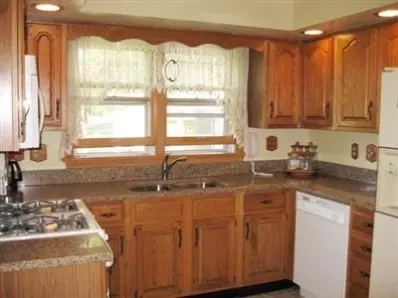 1004 N Dwiggins Ave, Griffith, IN 46319 photo 4