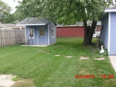 8029 Howard Ave, Munster, IN 46321 photo 2