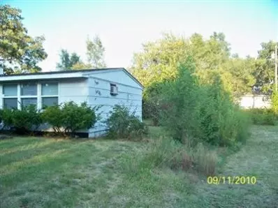2233 Roosevelt St, Gary, IN 46404 photo 2