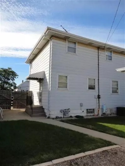 2033 Schrage Ave, Whiting, IN 46394 photo 2
