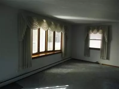 2033 Schrage Ave, Whiting, IN 46394 photo 3