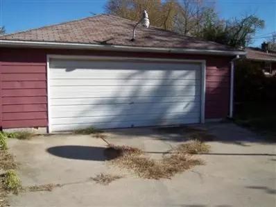 1564 Hendricks St, Gary, IN 46404 photo 2