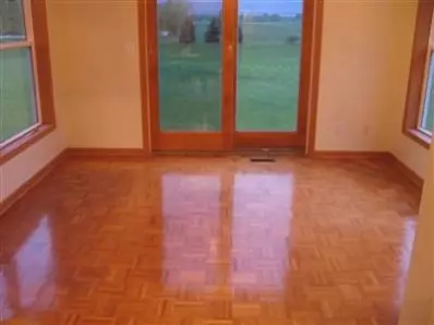 645 Allegheny Dr, Hebron, IN 46341 photo 4