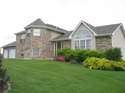645 Allegheny Dr, Hebron, IN 46341 photo 1